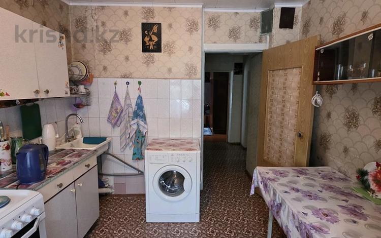3-комнатная квартира · 64.7 м² · 1/9 этаж, мкр Юго-Восток, Язева 10 за 20.3 млн ₸ в Караганде, Казыбек би р-н — фото 3