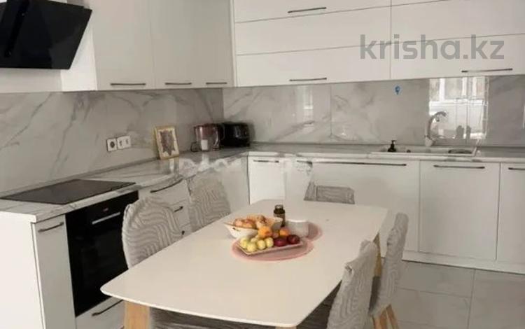3-комнатная квартира · 90 м² · 1/4 этаж, Омарова 35/1 за 550 000 ₸ в Алматы, Медеуский р-н — фото 13