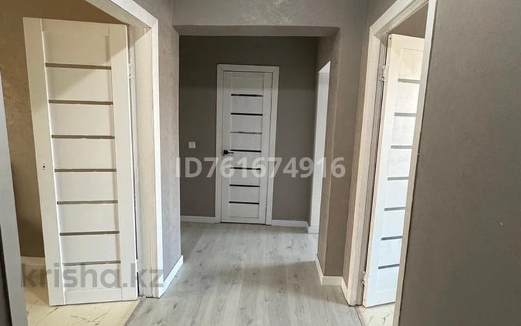 4-бөлмелі пәтер · 84 м² · 2/5 қабат, Асылбекова 84, бағасы: 34 млн ₸ в Жезказгане — фото 2