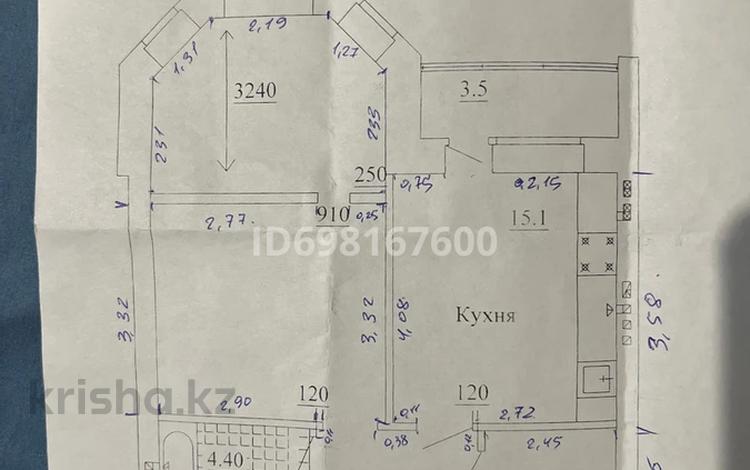 1-бөлмелі пәтер, 55 м², 5/5 қабат, мкр. Алтын орда 12 а кор 1, бағасы: 19.8 млн 〒 в Актобе, мкр. Алтын орда — фото 2