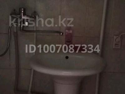 2-комнатная квартира · 39 м² · 1/5 этаж, Жамакаева 219 за 130 000 〒 в Семее