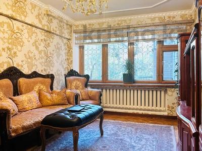 3-бөлмелі пәтер · 70 м² · 2/5 қабат, мкр Самал-1, бағасы: 88 млн ₸ в Алматы, Медеуский р-н