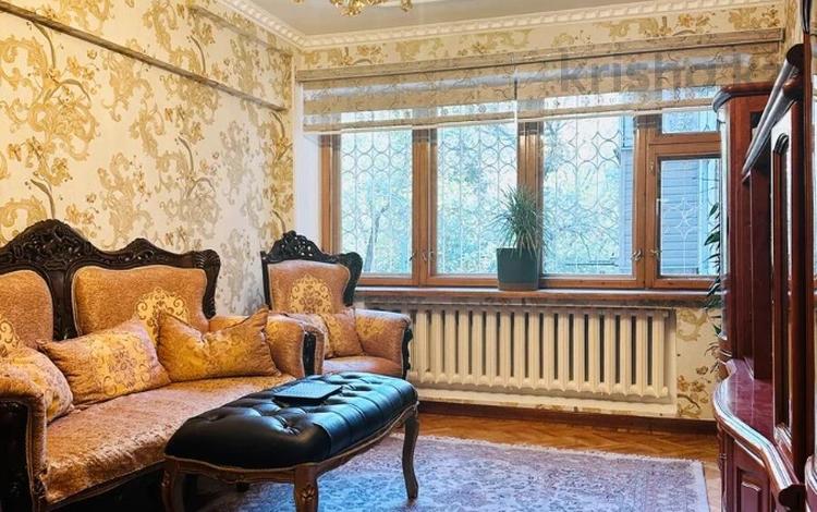 3-бөлмелі пәтер · 70 м² · 2/5 қабат, мкр Самал-1, бағасы: 88 млн ₸ в Алматы, Медеуский р-н — фото 2