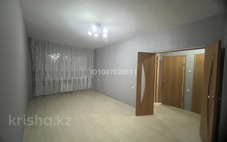 1-комнатная квартира · 40 м² · 7/9 этаж, Самал за 18 млн ₸ в Уральске — фото 2