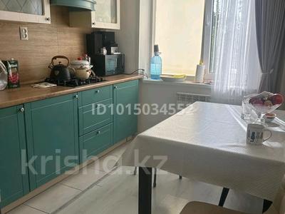 3-бөлмелі пәтер · 63 м² · 5/9 қабат, Северо-Восток ш/а. 23 — 34 СОШ, бағасы: 23 млн ₸ в Уральске, мкр Северо-Восток