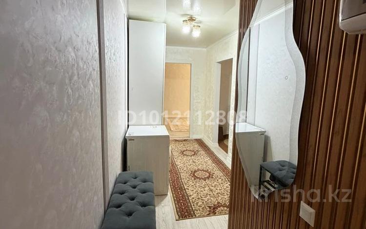 3-комнатная квартира · 60 м² · 1/5 этаж, ул. Братьев Жубановых 296/3 за 22 млн ₸ в Актобе — фото 2