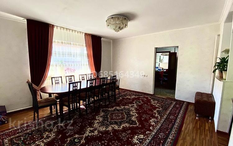 Отдельный дом • 5 комнат • 94 м² • 5 сот., Курманова 175 — Гагарина за 19 млн 〒 в Талдыкоргане — фото 2