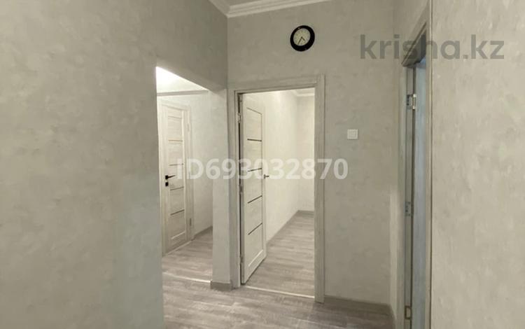 1-комнатная квартира, 43 м², 3/5 этаж, мкр Таугуль 27 за 28.1 млн 〒 в Алматы, Ауэзовский р-н — фото 2