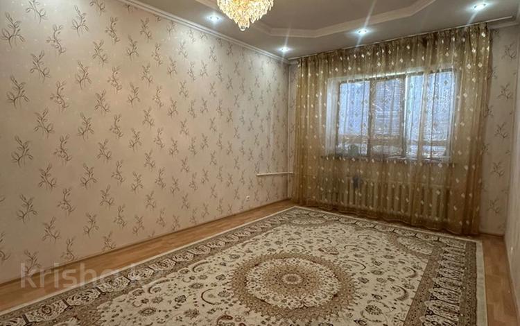 2-комнатная квартира, 70 м², 5/5 этаж, Абылай хана 1