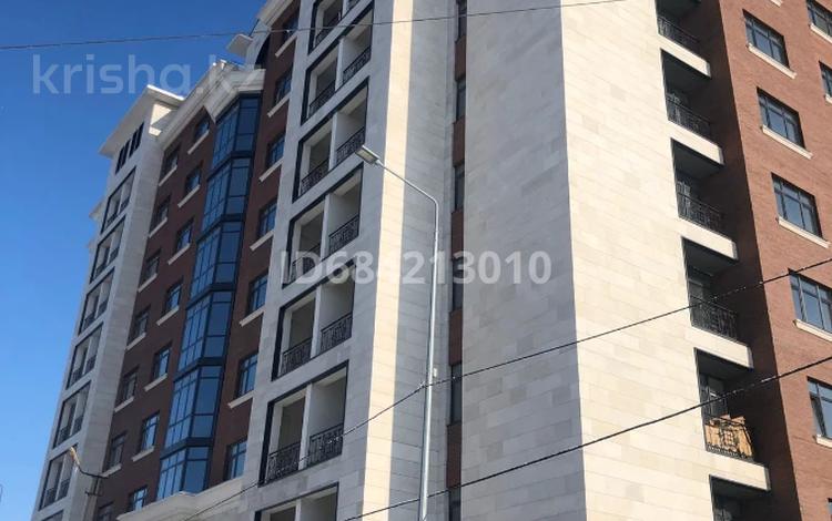2-комнатная квартира · 74 м² · 3/10 этаж, Шарипова 28 за 33.5 млн ₸ в Атырау — фото 2