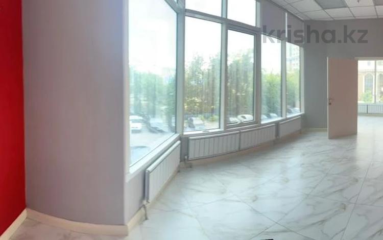 Офисы, магазины и бутики • 40 м² за 600 000 〒 в Алматы, Бостандыкский р-н — фото 2