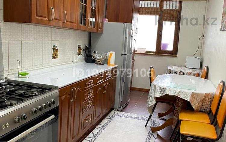 3-комнатная квартира · 68 м², Оркен 19 за 200 000 ₸ в Жанаозен — фото 7