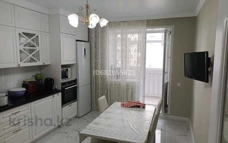 3-комнатная квартира, 95 м², 6/10 этаж, А.Байтурсынова 43/4