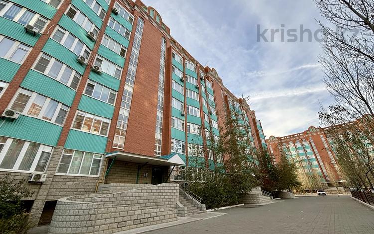 3-комнатная квартира · 120 м² · 5/8 этаж, Просп. Алии Молдагуловой 50Ак2 за 280 000 ₸ в Актобе — фото 2