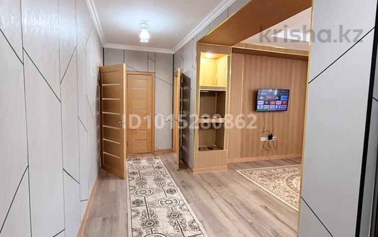 2-бөлмелі пәтер · 72 м² · 6/10 қабат, Микрорайон Авангард-2, бағасы: 300 000 ₸ в Атырау, мкр Авангард-2 — фото 2