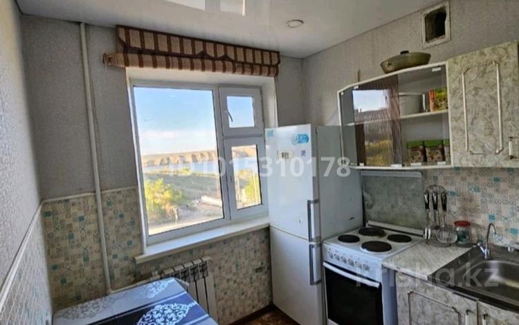 2-комнатная квартира · 54 м² · 4/5 этаж, Деева 1 за 130 000 ₸ в Жезказгане — фото 2