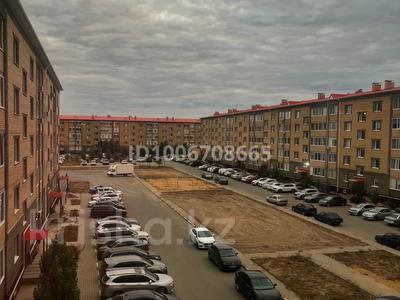 1-бөлмелі пәтер · 49 м² · 4/5 қабат, мкр. Алтын орда, Алтын орда ш/а. 25 а — Батыс скорыйдан 2 остоновка өтіп кетесіз, бағасы: 50 000 〒 в Актобе