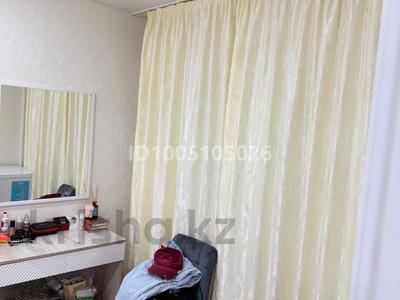 3-бөлмелі пәтер · 58 м² · 1/5 қабат, Бурова 13 — кабанбай батыра, бағасы: 25 млн ₸ в Усть-Каменогорске, Ульбинский