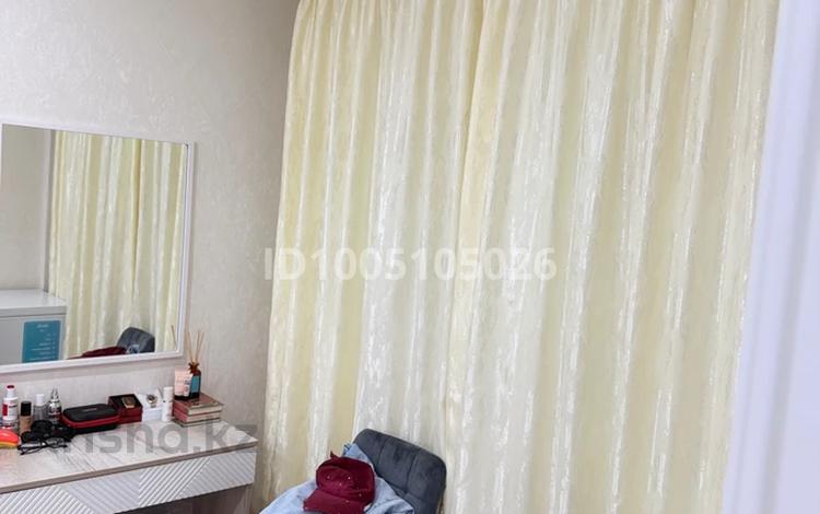 3-бөлмелі пәтер · 58 м² · 1/5 қабат, Бурова 13 — кабанбай батыра, бағасы: 25 млн ₸ в Усть-Каменогорске, Ульбинский — фото 2