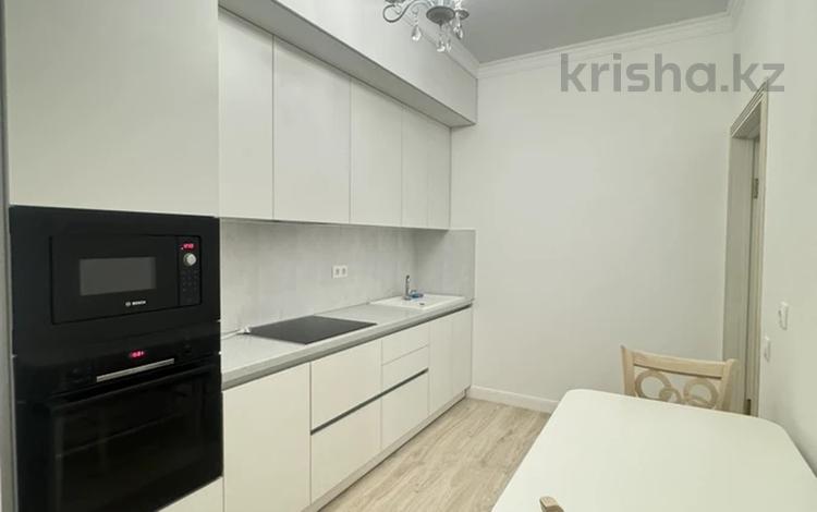 2-комнатная квартира, 45 м², 7/9 этаж помесячно, Байтурсынова 35 — Азербаева за 230 000 〒 в Астане, Алматы р-н — фото 10