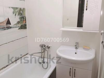 2-бөлмелі пәтер · 44 м² · 2/5 қабат, Майкудук, 11а микрорайон 10 — Новый поликлиника 11, бағасы: 12.5 млн ₸ в Караганде, Алихана Бокейханова р-н