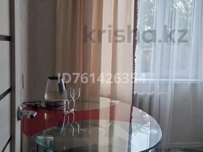 1-комнатная квартира · 30 м² · 1/10 этаж, 8 марта 102 — 72 квартал за 12 000 ₸ в Семее