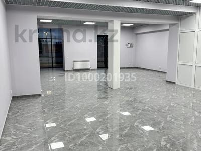 Магазины и бутики, салоны красоты, фитнес и спорт · 100 м² за 450 000 ₸ в Щучинске