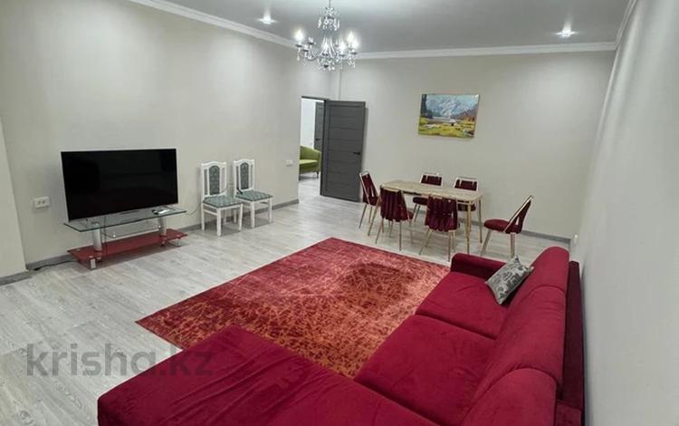 2-бөлмелі пәтер · 85 м² · 9/9 қабат, Курмангазы 21, бағасы: 350 000 ₸ в Атырау — фото 2