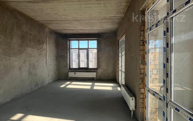 5-бөлмелі пәтер · 178 м² · 3/4 қабат, Мкр. Таугуль 2 Б, бағасы: 70 млн ₸ в Караганде, Казыбек би р-н — фото 2