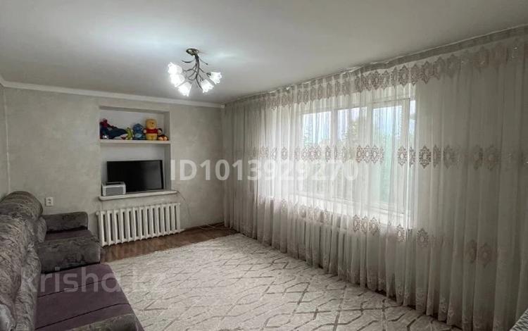 2-комнатная квартира · 54 м² · 2/2 этаж, Квартал В, Восточный 7 за 17 млн ₸ в Семее — фото 2