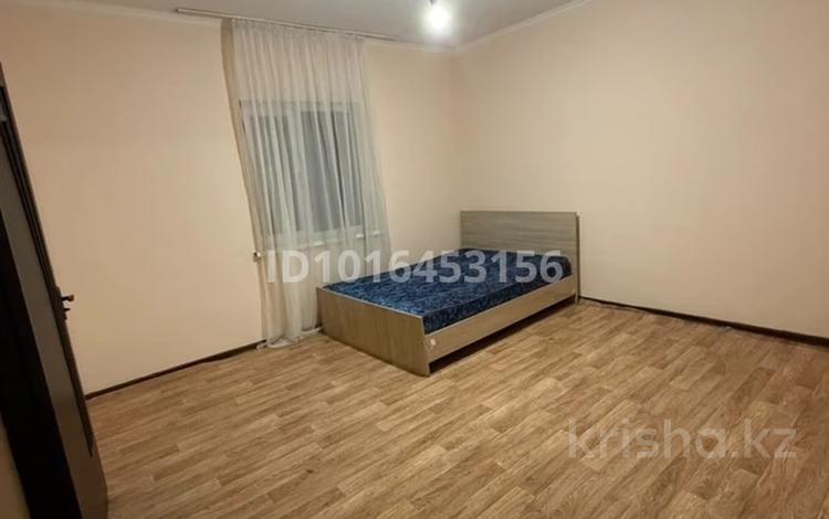 3-комнатная квартира · 60 м² · 1 этаж, Азербаева 2 — Жибек жолы за 160 000 ₸ в Бельбулаке (Мичурино) — фото 2