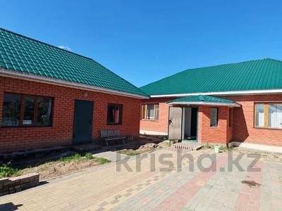 Жеке үй · 5 бөлме · 172 м² · 6 жүзд., 11 ш/а., Актау, бағасы: 75 млн ₸ в Актобе, мкр 11