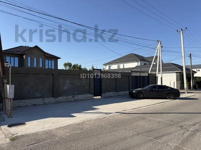 Отдельный дом · 6 комнат · 250 м² · 10 сот., Дуйсебаева 54 — Койгельди за 120 млн ₸ в Таразе