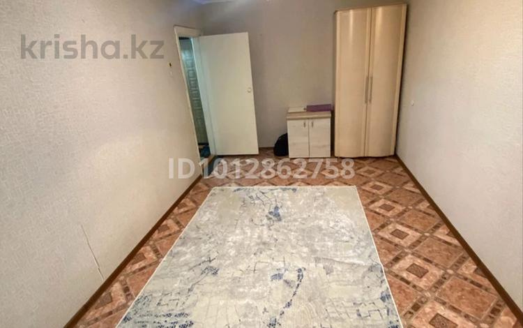 1-бөлмелі пәтер · 29 м² · 1/5 қабат, мкр Шанхай, чекалина 30 — 40 школ, бағасы: 7.5 млн ₸ в Актобе — фото 2
