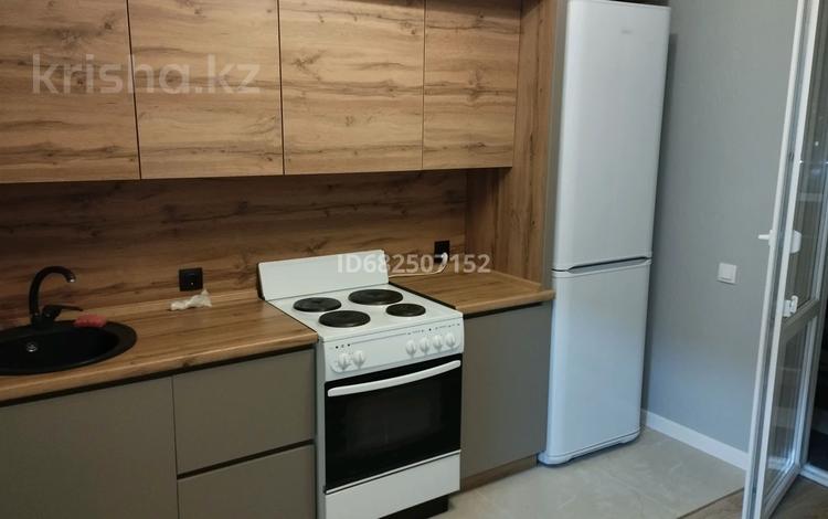 1-комнатная квартира, 41 м², 6/9 этаж помесячно, Кошкарбаева 48 — Кошкарбаева Жумабаева