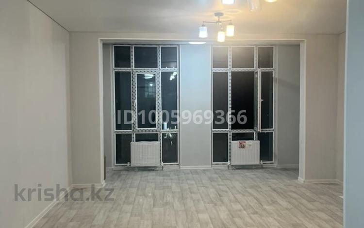 1-бөлмелі пәтер · 38.8 м² · 7/9 қабат, мкр Шугыла, Строительная 340 — проспект Абая - улица Строительная, бағасы: 200 000 ₸ в Алматы, Наурызбайский р-н — фото 2