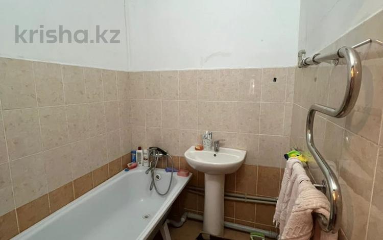 3-бөлмелі пәтер · 81.6 м² · 5/5 қабат, Арай-2 ш/а. 15, бағасы: 16.8 млн ₸ в Таразе, мкр Арай-2 — фото 8