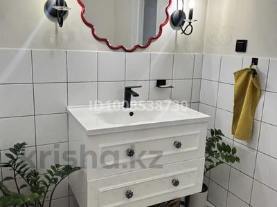 3-бөлмелі пәтер · 102.4 м² · 3/9 қабат, Алмагүл ш/а., бағасы: 32.5 млн ₸ в Атырау, мкр. Алмагуль