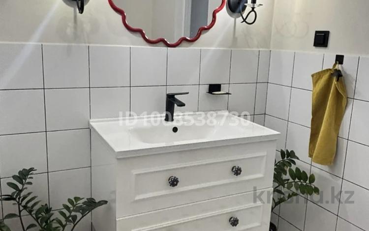 3-комнатная квартира · 102.4 м² · 3/9 этаж, мкр. Алмагуль за 32.5 млн ₸ в Атырау — фото 25