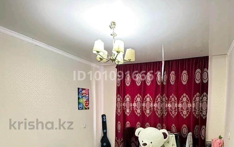 2-комнатная квартира · 36 м² · 5/5 этаж, Акмурзина 1 за 34 000 ₸ в Уральске — фото 2