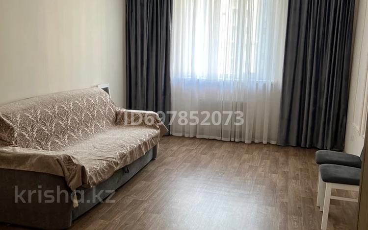 2-бөлмелі пәтер, 75 м², 5/10 қабат, Туркестан 10 — Орынбор, бағасы: 43 млн 〒 в Астане, Есильский р-н — фото 2