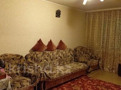 3-комнатная квартира · 60 м² · 1/5 этаж, мкр Салтанат 14 — альфараби и шостаковича за ~ 12.6 млн 〒 в Таразе