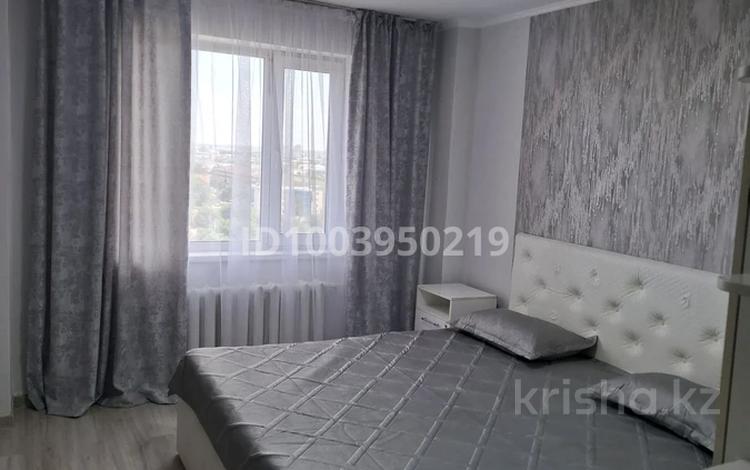 2-бөлмелі пәтер · 59 м² · 12/18 қабат, Кенесары 70 — Жубанова, бағасы: 2 500 ₸ в Астане, р-н Байконур — фото 2