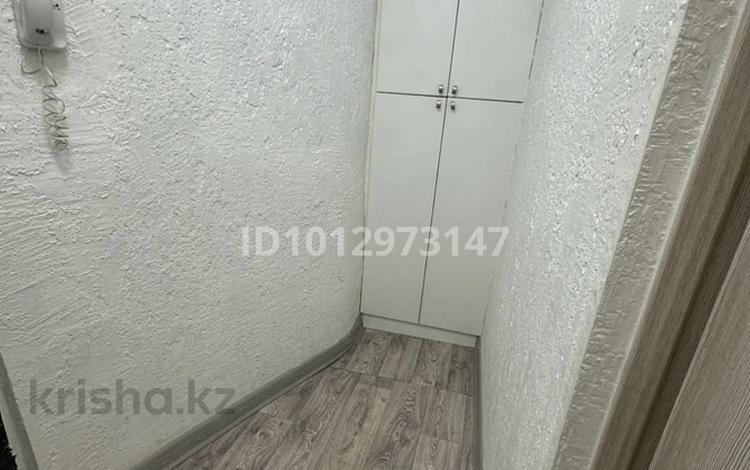 2-бөлмелі пәтер · 54 м², мкр Юго-Восток, 27й микрорайон 2, бағасы: 200 000 ₸ в Караганде, Казыбек би р-н — фото 2