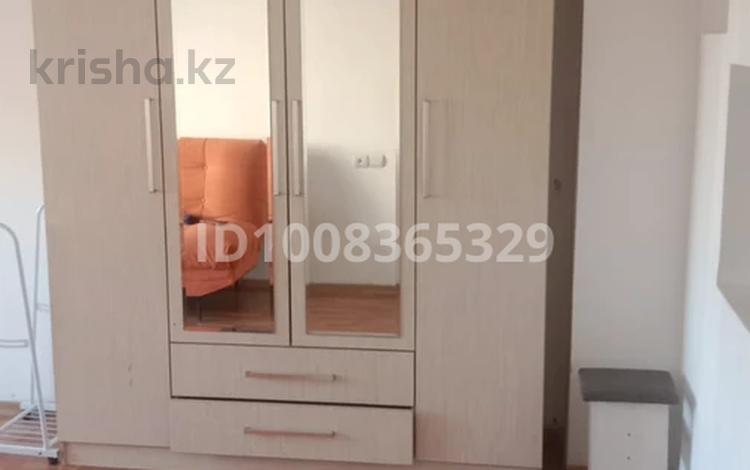 1-бөлмелі пәтер · 45 м² · 5/10 қабат, мкр Орбита-1 27 — Торайгырова 27, бағасы: 200 000 〒 в Алматы, Бостандыкский р-н — фото 2