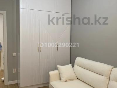 2-бөлмелі пәтер · 55 м² · 5/6 қабат, мкр Строитель — 9 школа, бағасы: 30 млн ₸ в Уральске