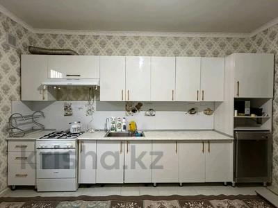 Отдельный дом · 8 комнат · 380 м² · 8 сот., мкр Самал-3 — Возле Dala Mall за 370 000 ₸ в Шымкенте, Абайский р-н