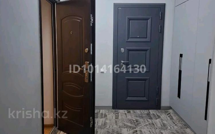 2-комнатная квартира · 78 м² · 3/5 этаж, мкр Жилгородок, Тынышбаева Муханбетжан 55 за 27 млн ₸ в Актобе — фото 2