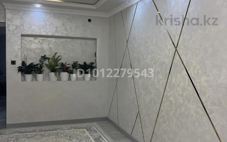 3-бөлмелі пәтер · 70 м² · 4/5 қабат, Турлан 13, бағасы: 28 млн ₸ в Шымкенте, Абайский р-н — фото 2