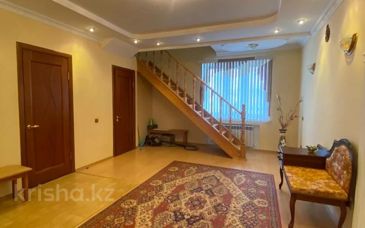 4-комнатная квартира · 235 м² · 4/5 этаж, Абулхаирхана за 88 млн ₸ в Актобе — фото 6